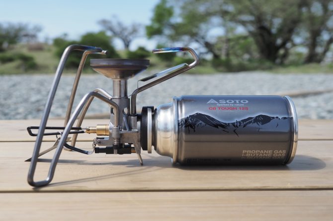 今、最も話題のシングルストーブ「SOTOトライトレイル」は新時代の火器だ！