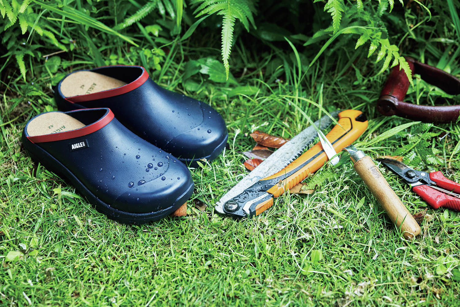レインブーツの名門「AIGLE」から日本限定カラーのクロッグシューズが新登場だ