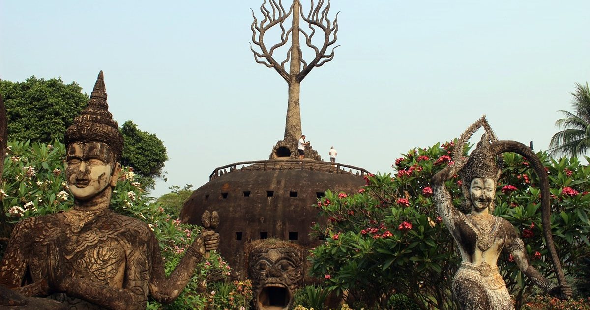 ❝芸術は爆発だ❞は本当だ！ラオスの人気観光スポット「ブッダパーク