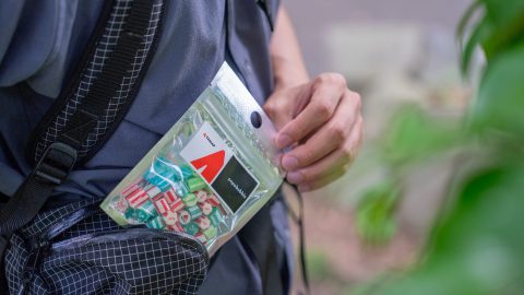 かわいく塩分補給！パパブブレとヤマップがコラボした塩飴＆グミ