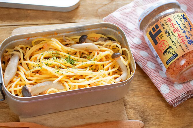 ドン・キホーテの鮭フレークで作るメスティンパスタ