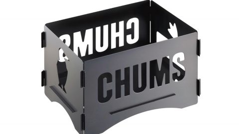 ブービーバードが美しく灯る！11月9日発売のビーパル12月号特別付録は「アイアン製 “CHUMS焚き火台” Black Edition」