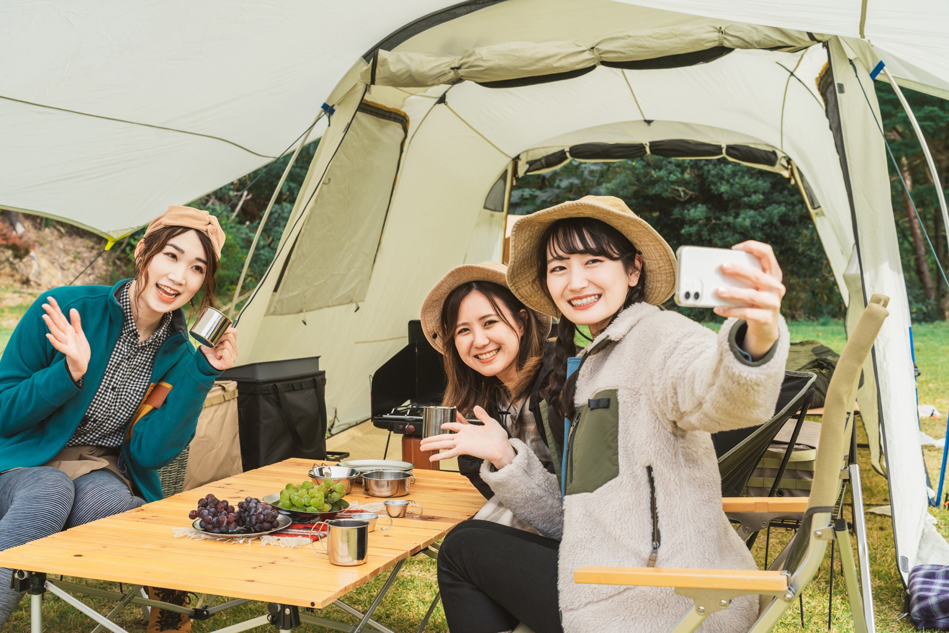 女子キャンプに必要な持ち物リスト最新版！必須ギア＆あると便利アイテムもチェック