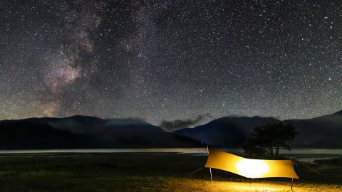 臨機応変なアレンジが簡単にできる至高のタープ【ホーボージュンのさすらいギアエッセイ・旅する道具学02】