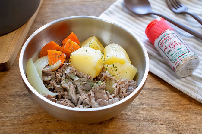 「クレイジーソルト」の洋風肉じゃが