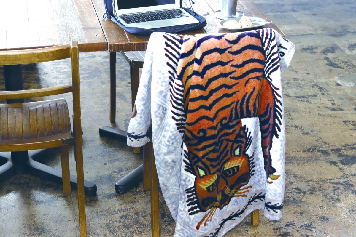 「FLANNEL FLEECE BLANKET」4,180円