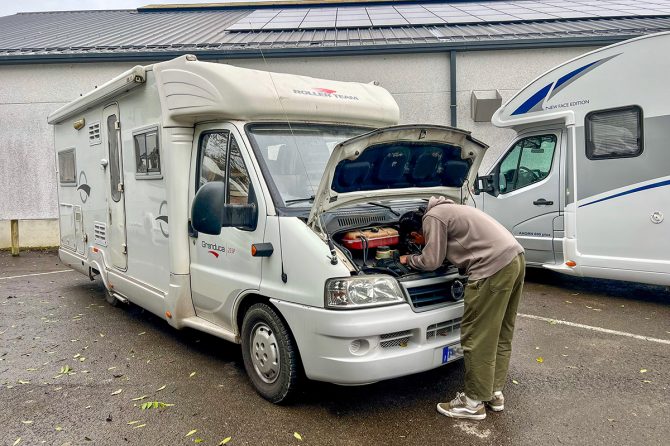 2年間の旅の途中に起こったキャンピングカーのトラブル。対処と予防はどうする？