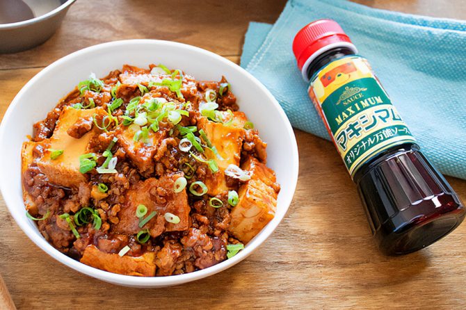 万能調味料「マキシマム」が福岡生まれのソースと九州同士のコラボ！簡単キャンプ飯レシピもご紹介
