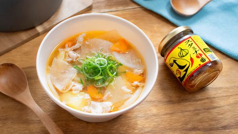 自衛隊御用達の万能調味料「スタミナ１番」で“スタミナ豚汁”を作って冬を乗り切ろう！
