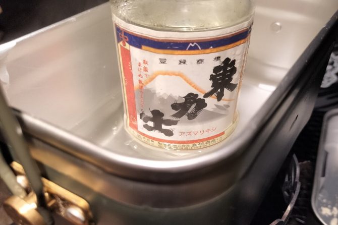 冷えた体を芯まで温める！ワンカップ熱燗がキャンプに向く理由やおすすめの作り方を徹底解説！