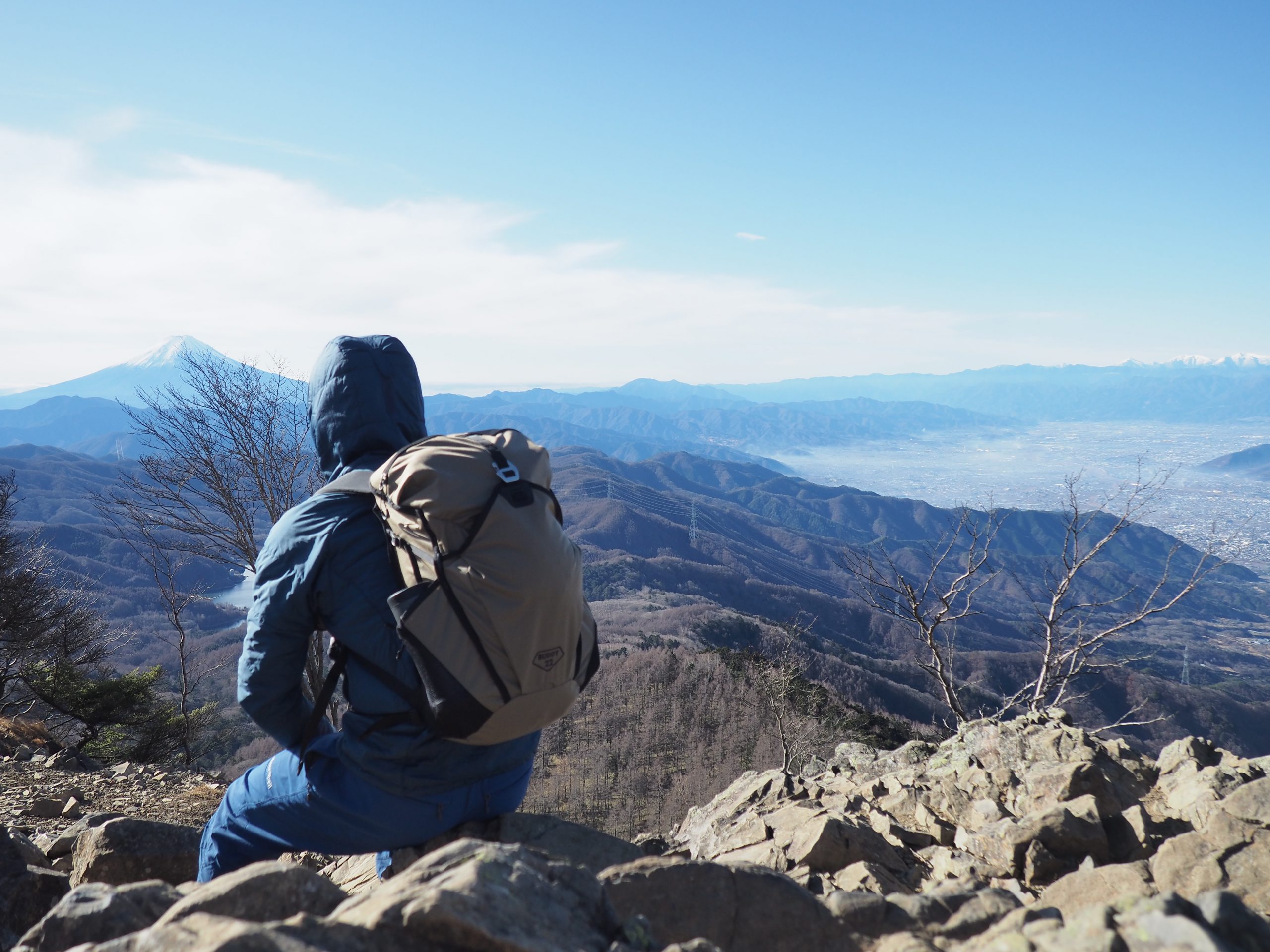 最強の防寒着はこれだ!冬のキャンプや登山でのシチュエーション別おすすめアイテムを解説