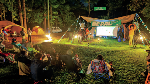 雨の中行われたナイトステージ…盛り上がりは凄かった！「BE-PAL FOREST CAMP 2024 」協賛の皆様もご紹介