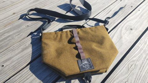 弱点が見当たらないサコッシュ！ロウロウマウンテンワークスのタビチビトートを徹底レビュー