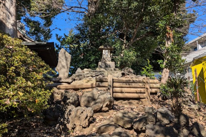 180年以上前から親しまれてきた練馬区・氷川神社の富士塚【プロハイカー斉藤正史のTOKYO山頂ガイド File.111】