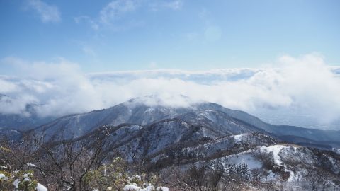雪の低山を登ってみよう！登るための準備とステップアップ、注意すべきこと