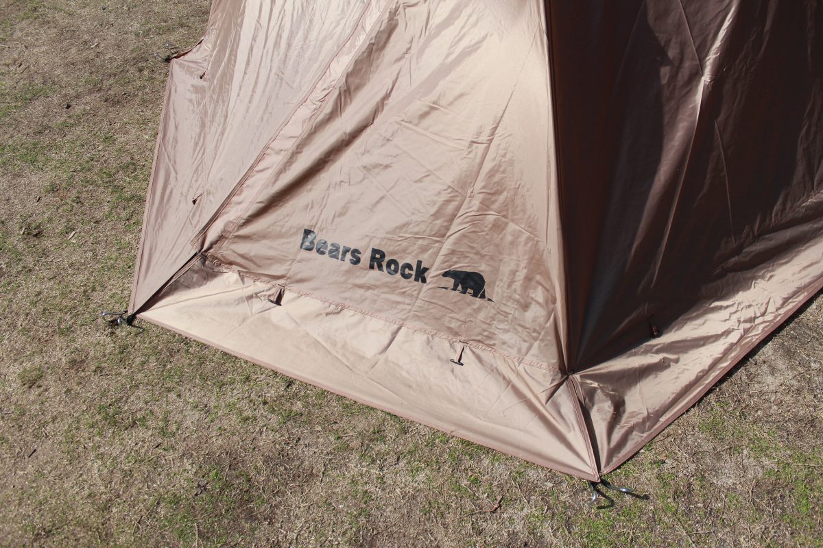 雪や冷気をしっかり防ぐ！Bears Rockの最新スカート付きテントは