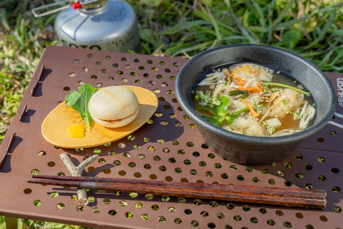 味噌玉もなかで作った味噌汁