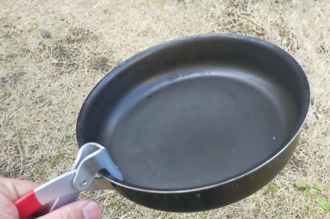 フッ素樹脂加工（テフロン加工など）はメリットたくさん！キャンプ用フライパンにもおすすめ