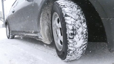 雪道を走って検証！ダンロップのオールシーズンタイヤ「シンクロウェザー」で冬遊びの適応力を上げる