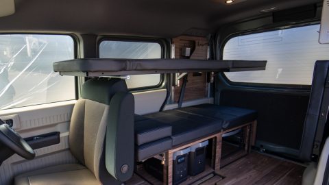 軽バンEV「N-VAN e:」ベースの「ミニチュアシマウザーCP」は収納力・快適性がスゴイ！