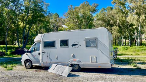ヨーロッパ製キャンピングカーを2年間使ったリアルな感想！愛車のメリットとデメリットを紹介