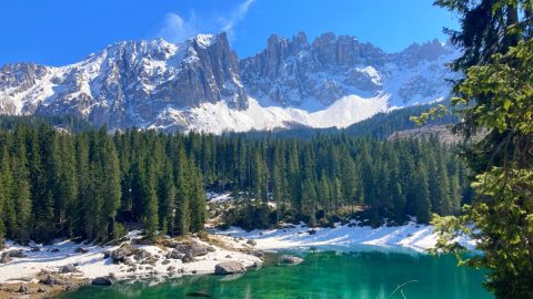 雪遊びもお花畑も堪能！イタリア北東部・ドロミテで春の欲ばりトレッキング