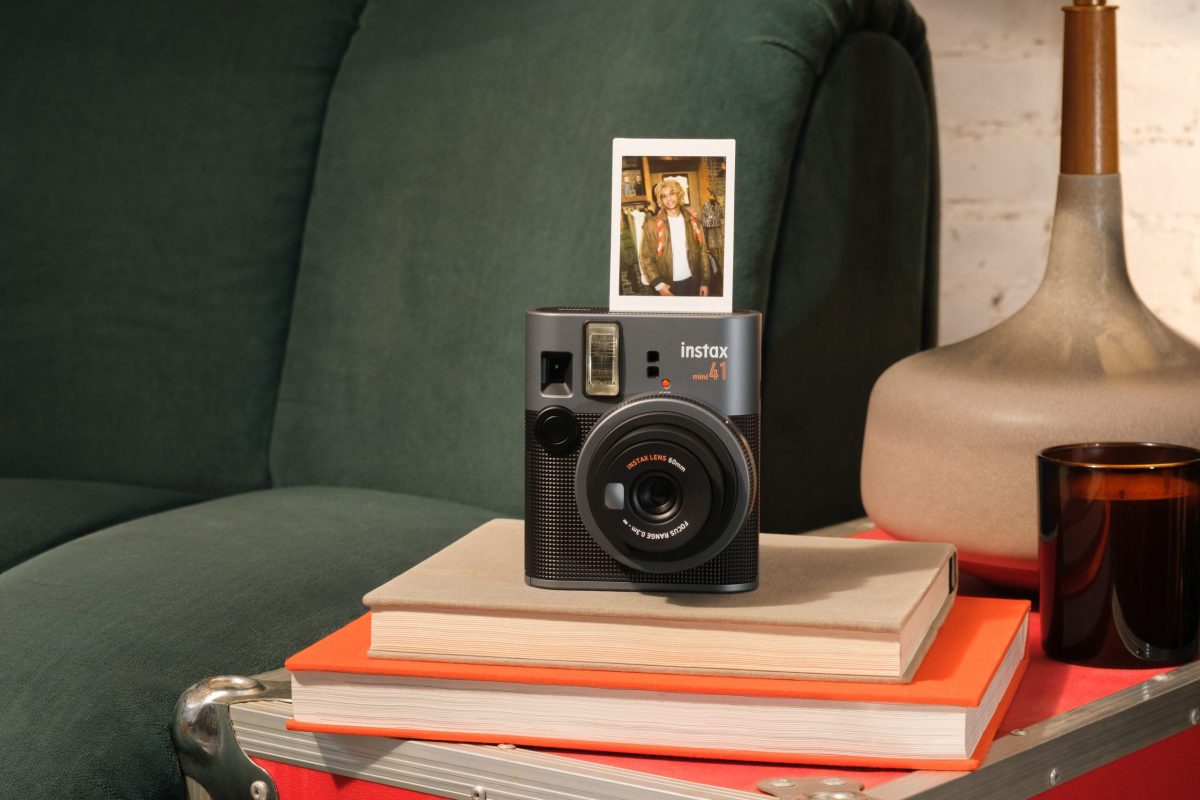 レトロなチェキ、見つけた!アウトドアでもおすすめの最新モデル「instax mini 41」を紹介