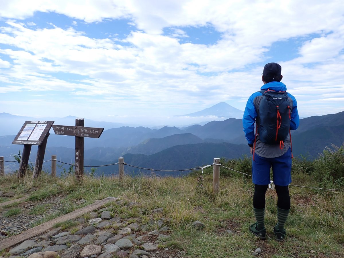登山をする人