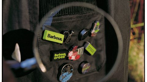 バブアー×クロックスが初コラボ！遊び心に溢れたフットウェア＆ジャケットに注目だ