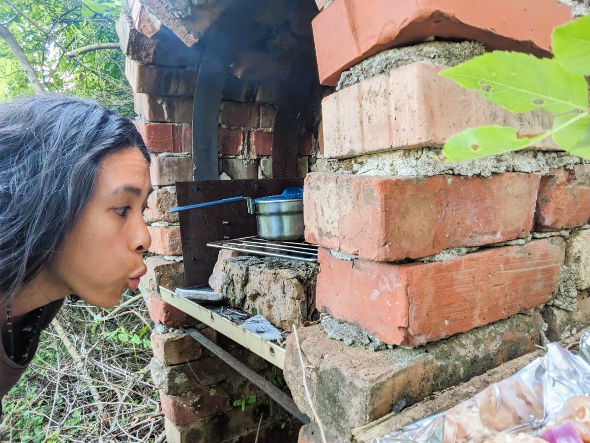 空気を送り込む筆者