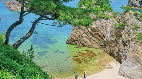 これぞハイカーの特権！歩いてしか辿り着けない鳥取・山陰海岸ジオパーク「砂の楽園」５選