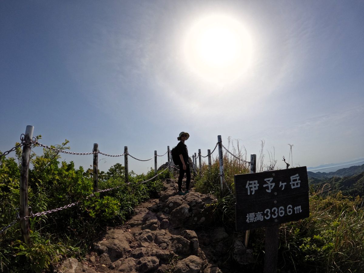スリル満点!房総のマッターホルン「伊予ヶ岳」に子連れで登山するコツを紹介