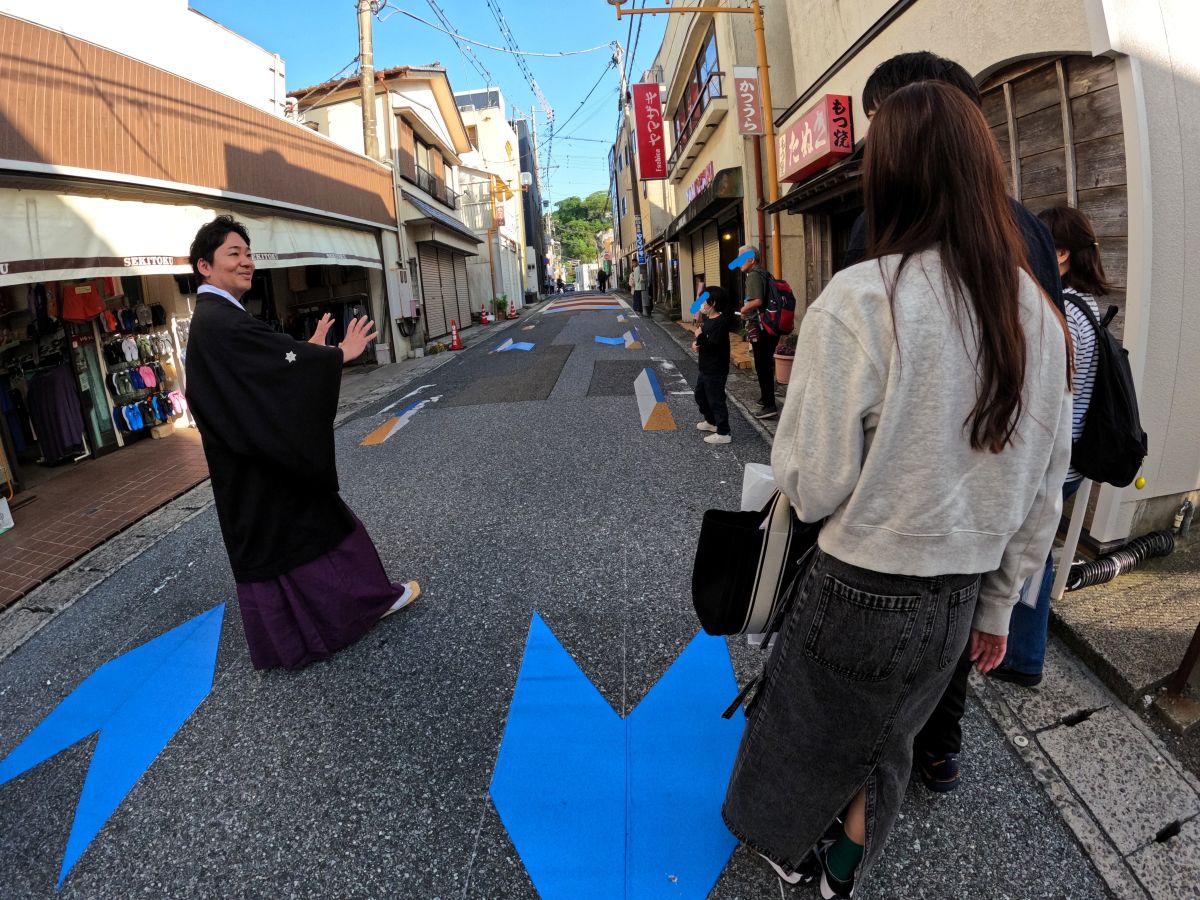 宮司さんが案内するツア-
