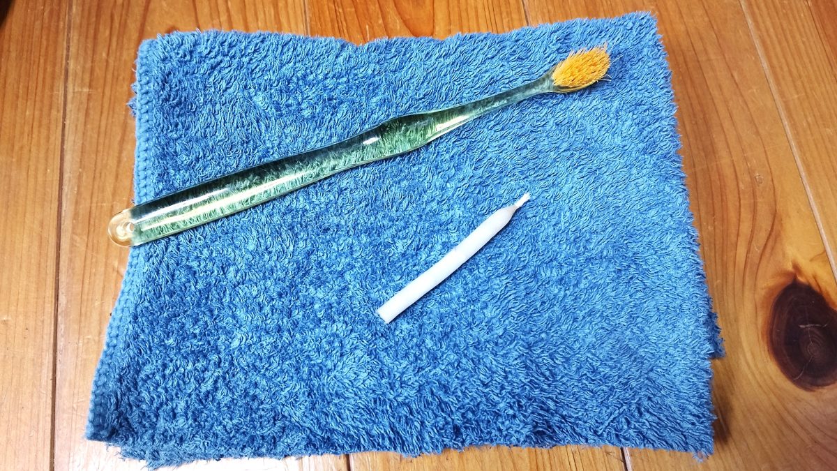 ファスナーのメンテナンスに必要な道具。