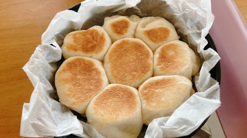 フライパンでできちゃう簡単パン作り！子どもと一緒にちぎりパンに挑戦してみない？