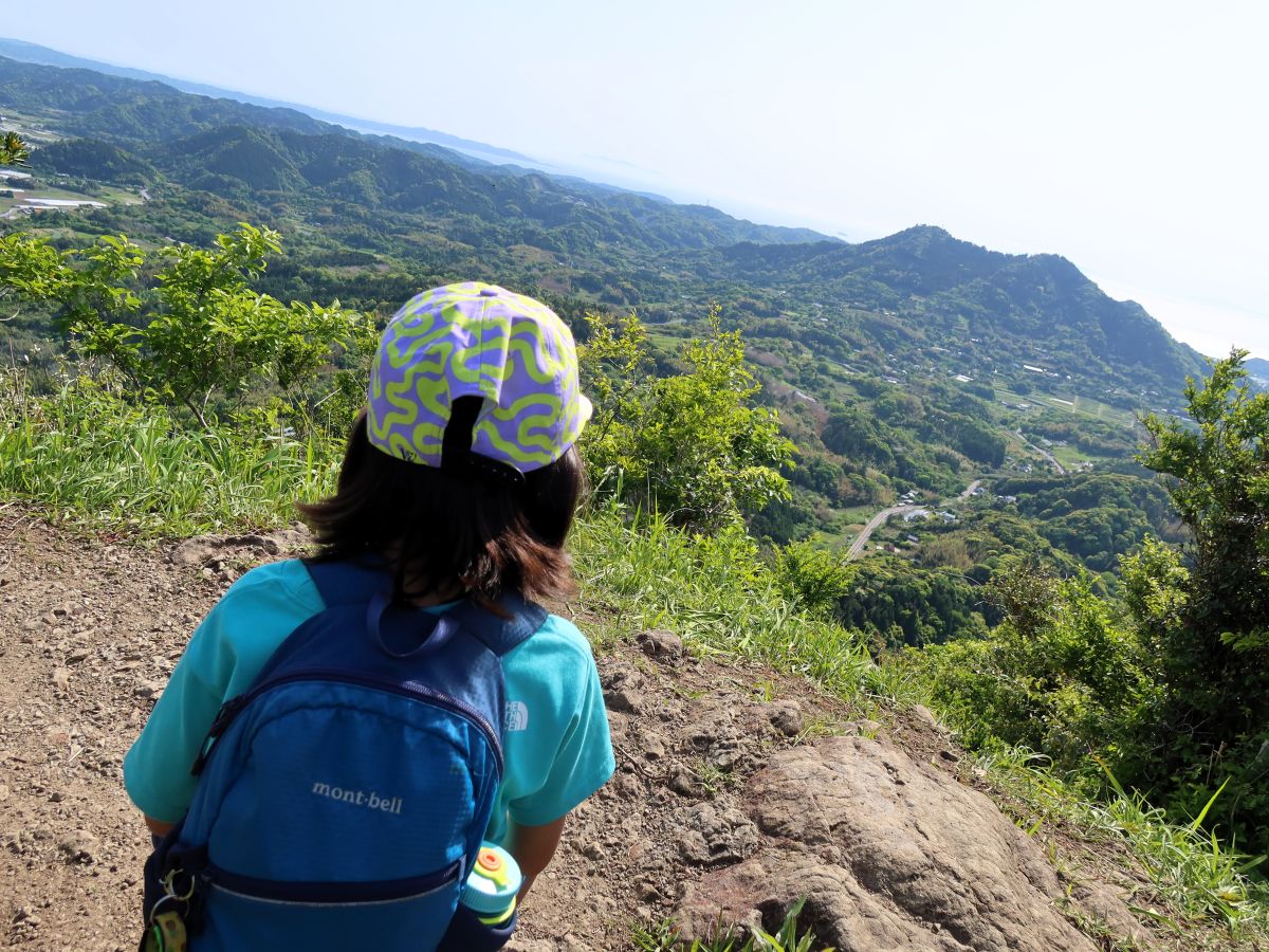富山(とみさん)がきれいに見える広場