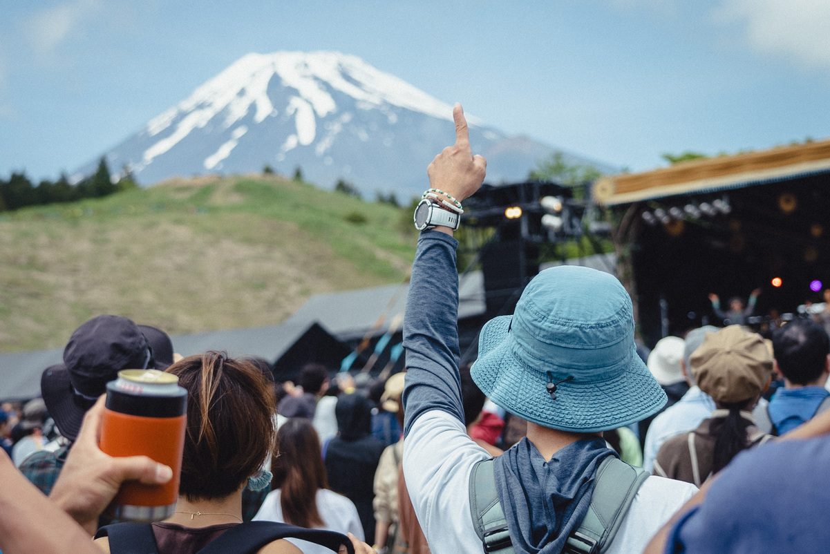25組のアーティストが集結！音楽もキャンプもご飯も楽しめるイベント「FUJI & SUN ’25」はもうすぐ！