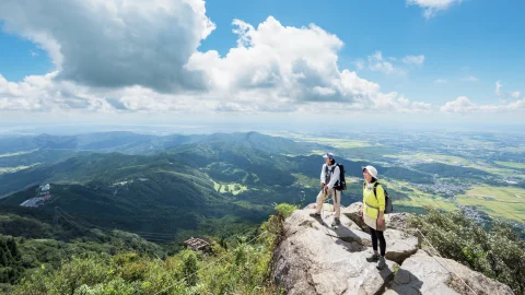 【2026】全国おすすめ低山59選！初心者も楽しめる人気の山へ低山ハイクに出かけよう