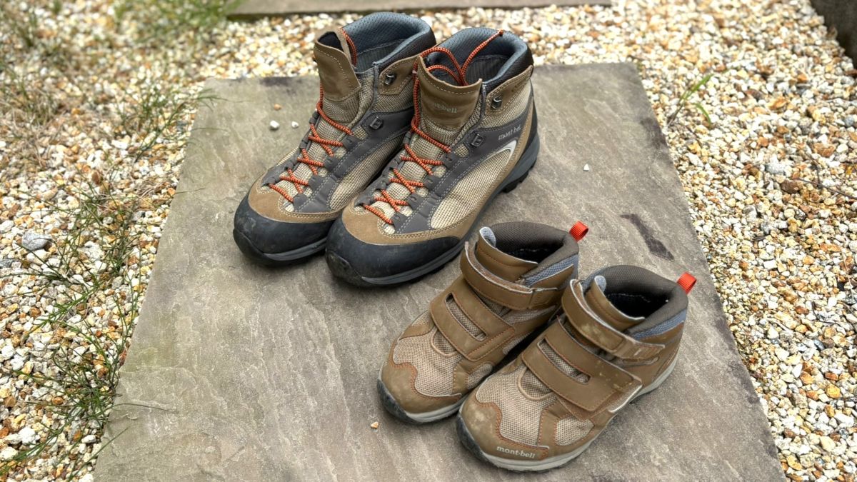 2足の登山靴