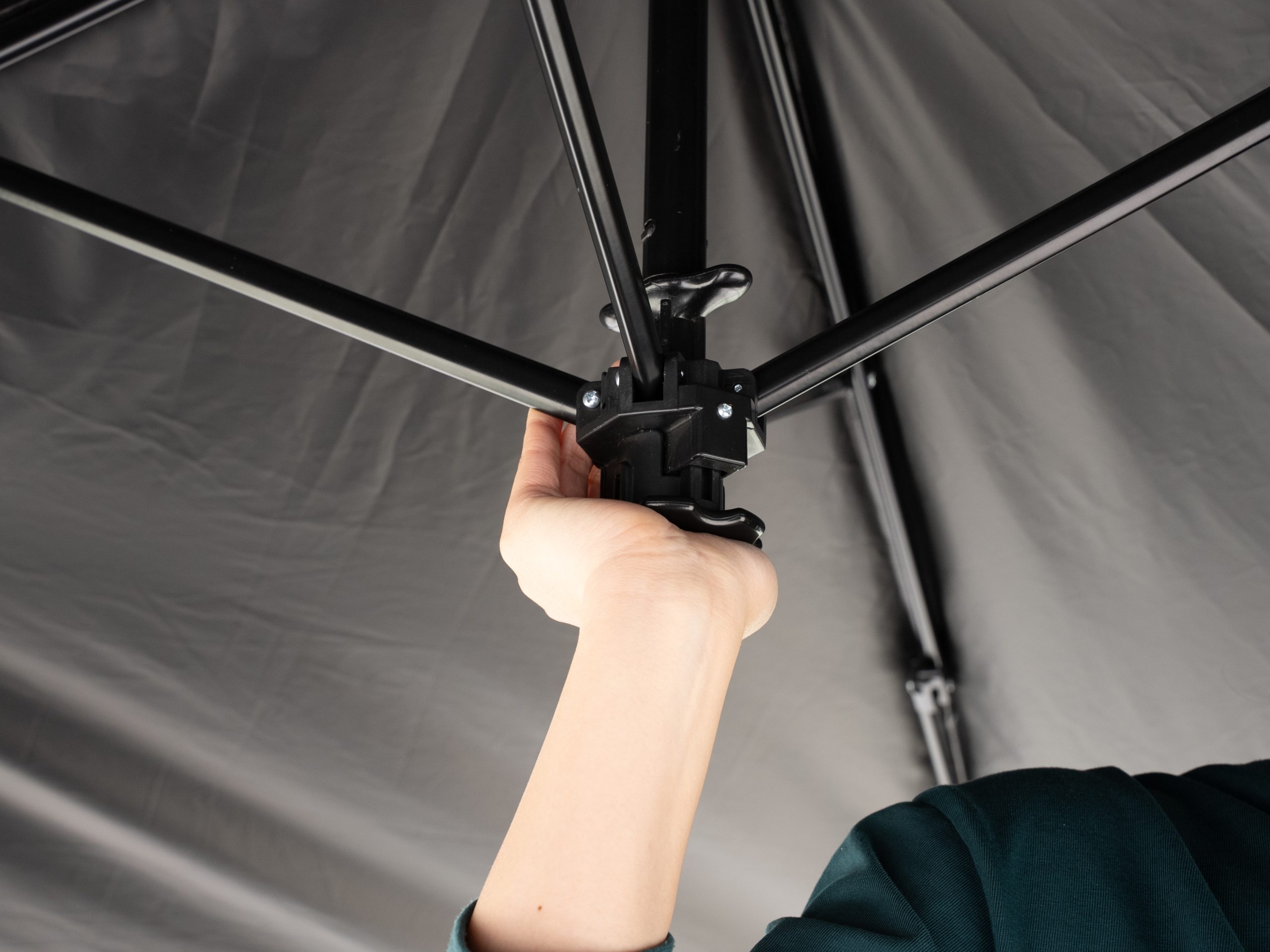 Alpen Outdoors（アルペンアウトドアーズ）／100％完全遮光 ワンアクション型タープ2.5