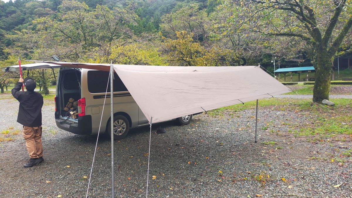 オートサイトに停まった車の様子。