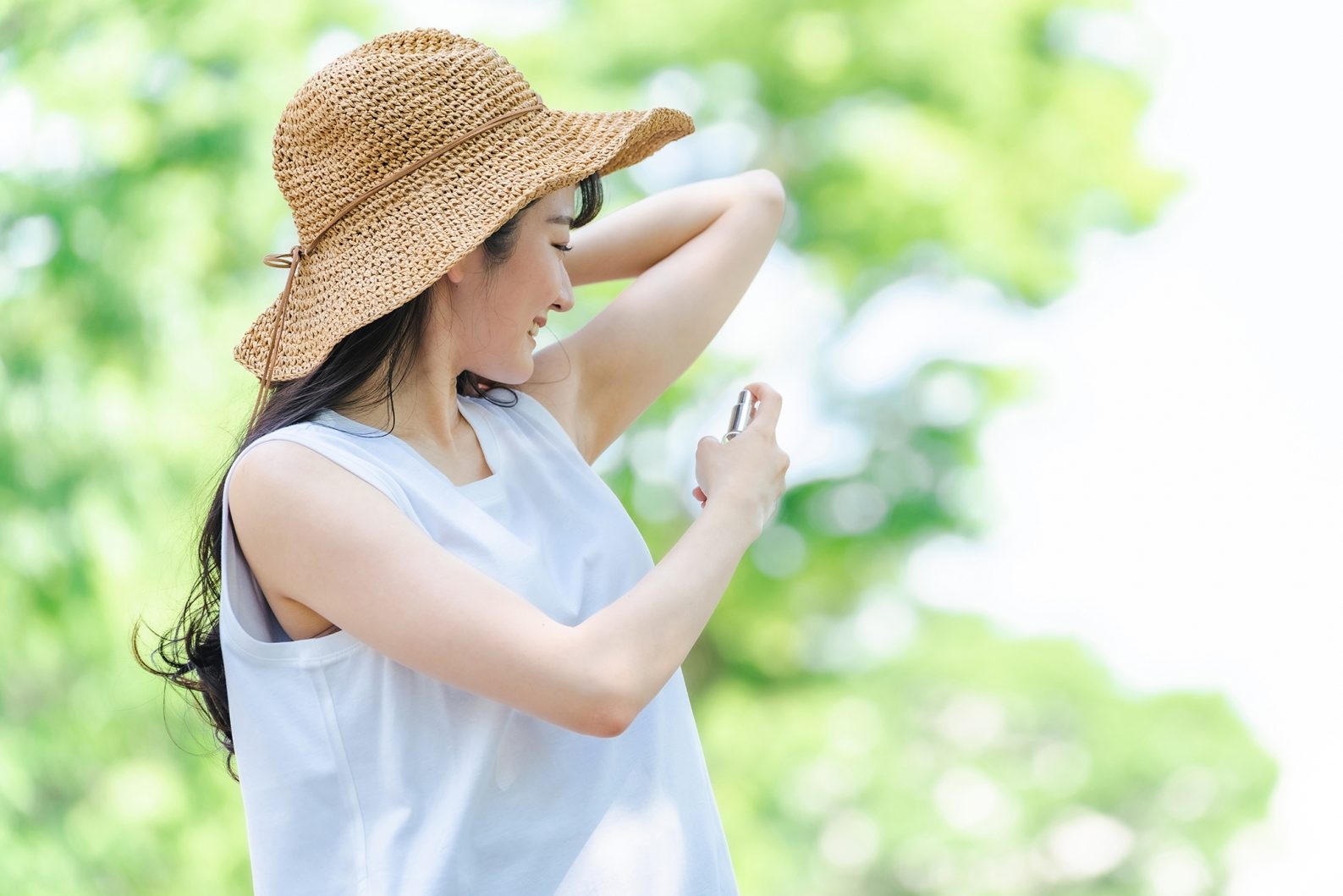 キャンプでダニを退治するには?アウトドア向けの対策グッズも紹介