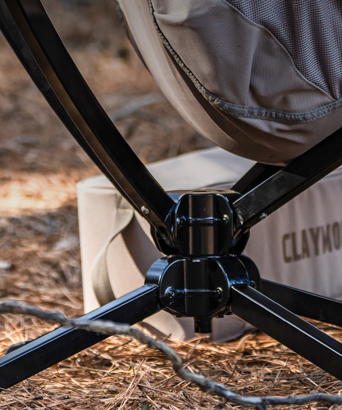 CLAYMORE (クレイモア) ／ スイベルチェア S