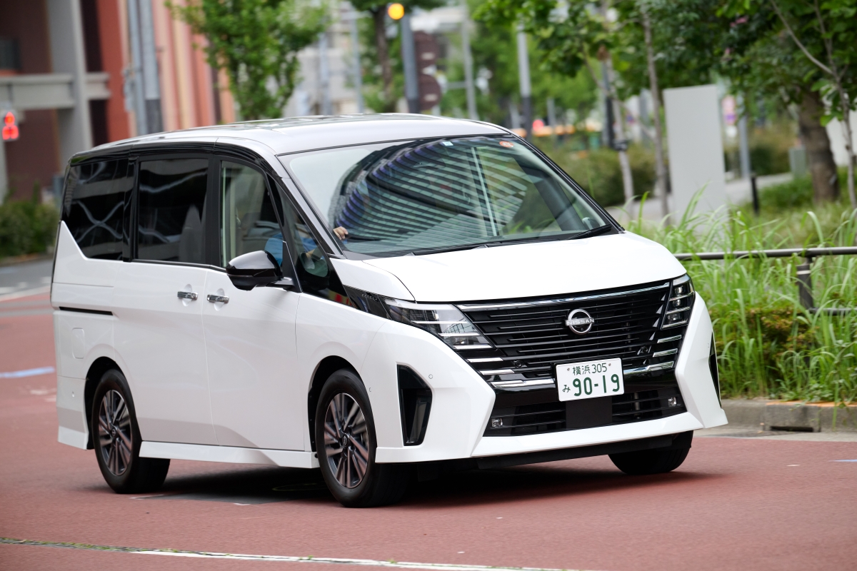 ロングドライブも快適な＂e-POWER＂×＂e-4ORCE＂搭載！ 日産／セレナの最旬グレードはファミキャンの最適解だ