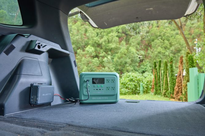 キャンプ道具が命を守る!? ポータブル電源と走行充電器で実現する“自給自足防災”のすすめ
