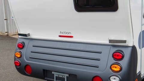 スロベニアからアドリアモービルのトレーラー「アクション391PH」がやってきた！