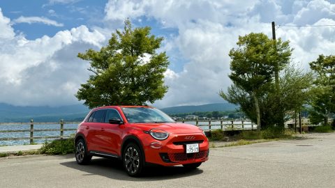 優しいカタチのイタリア製SUV「フィアット 600」に荷物を積んでソト遊び！自然との距離を縮めよう