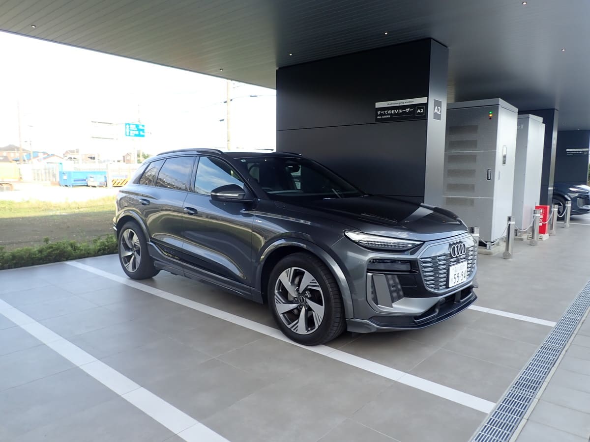 アウディ Q6 e-tron に試乗！助手席のディスプレイがすごかった