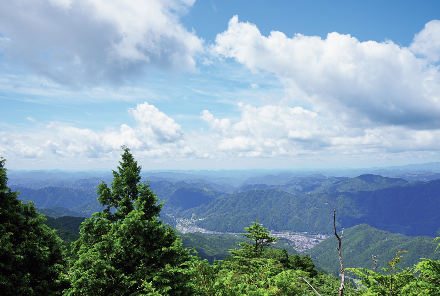 岐阜・下呂温泉の目の前にある「下呂御前山」と行列のできるご当地食堂へ!