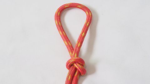 【とめ結び＆自在結び】長さが調節できる紐の結び方を覚えてキャンプのレベルを上げよう